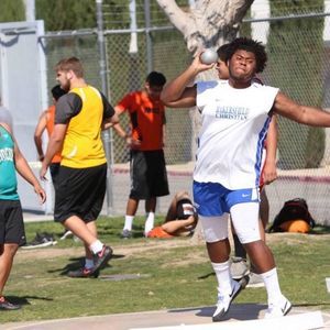 Meet your Posher, Issaih